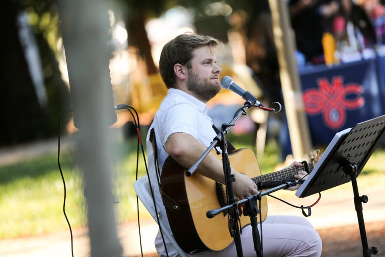 Gallery photo 6 of Rob Sharyon