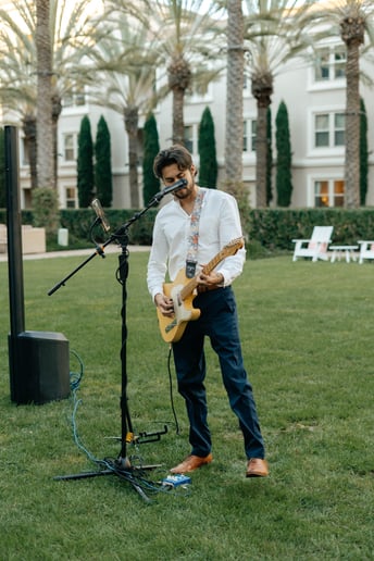 Gallery photo 2 of Robbie Dean Music