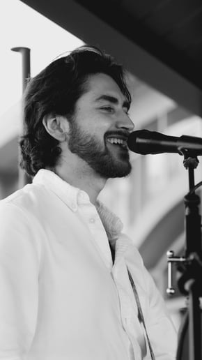 Gallery photo 9 of Robbie Dean Music