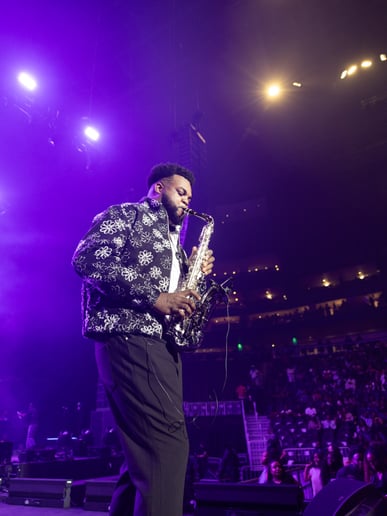 Gallery photo 4 of Robbie Kay Entertainment
