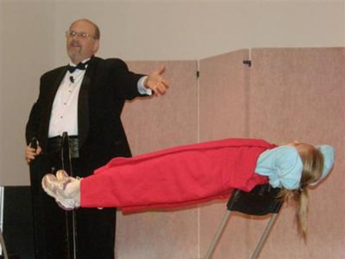 Gallery photo 4 of Robert Austin-Master Magician