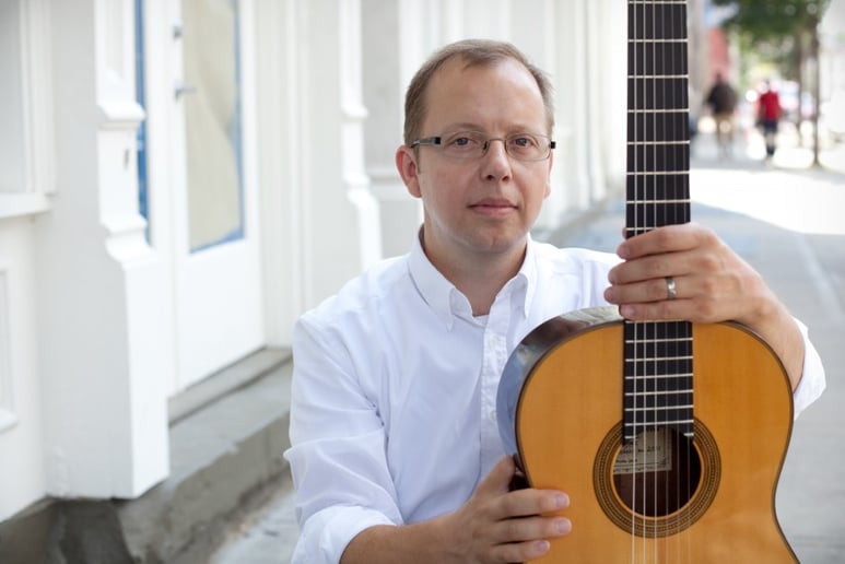 Gallery photo 6 of Robert Brown, classical guitarist
