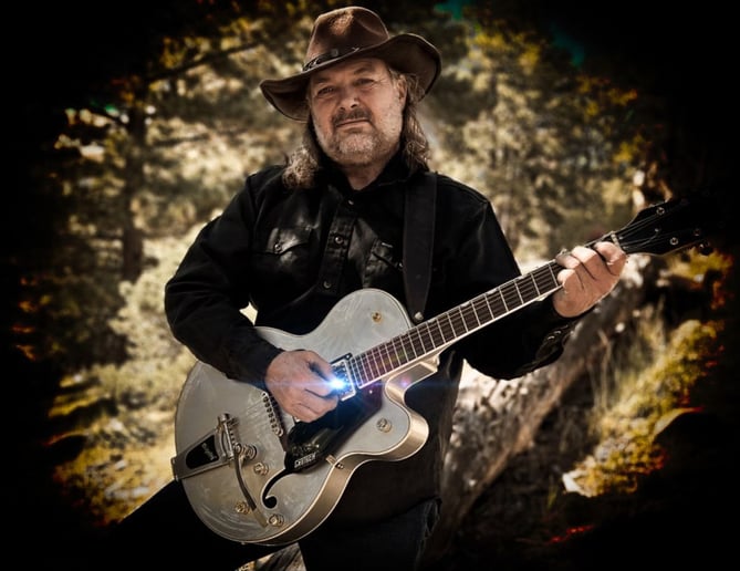 Gallery photo 1 of Robert Clarkson / The Colorado Outlaw