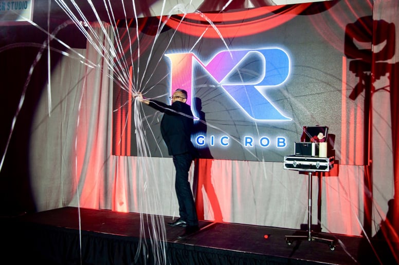 Gallery photo 8 of Robert John Magic