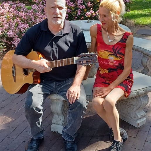 Gallery photo 1 of Simon Vocal/Guitar Acoustic Duo