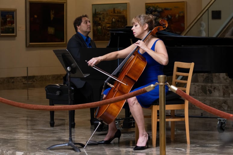 Gallery photo 4 of Events with Cellista