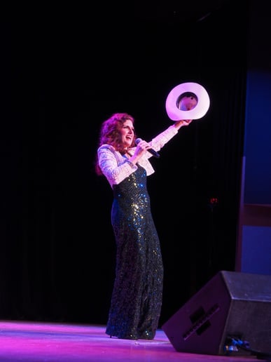 Gallery photo 10 of Robin Kelly - Tribute to Karen & Richard Carpenter