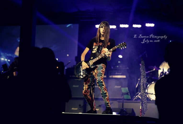 Gallery photo 4 of Rock Candy