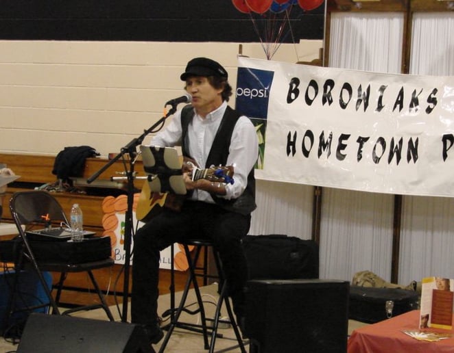 Gallery photo 4 of Rock n Roll Banker