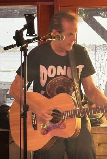 Gallery photo 2 of Rock N Roll Magic
