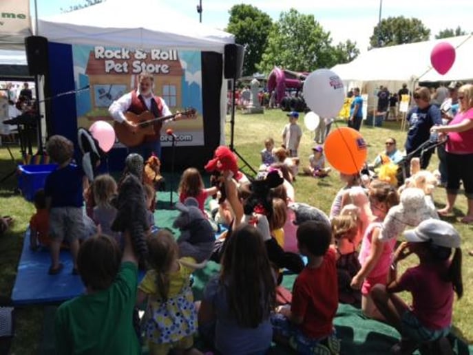 Gallery photo 2 of Rock N Roll Pet Store Kids Show