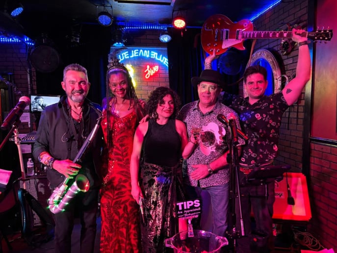 Gallery photo 2 of Rockin' Roses Band