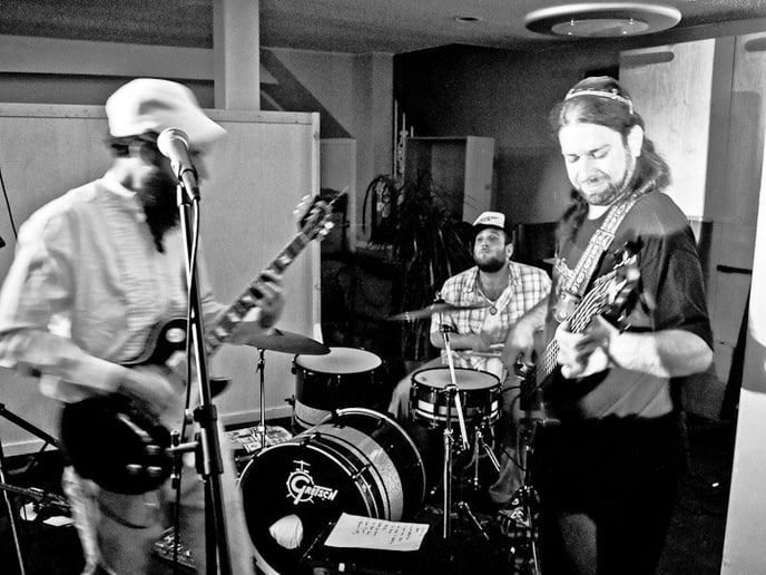 Gallery photo 8 of Rocking Simchas