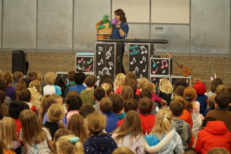 Gallery photo 5 of Meghan Casey - Ventriloquist