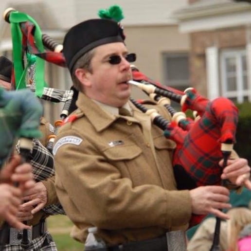 Gallery photo 1 of Roderick Nevin, Bagpiper