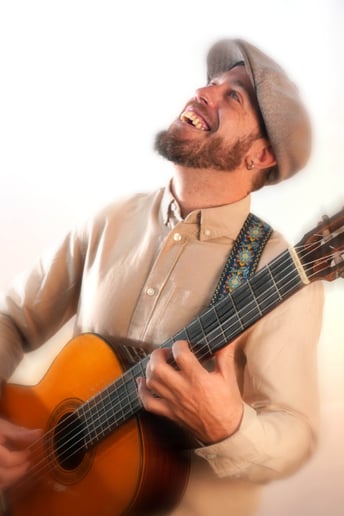 Gallery photo 4 of Rodrigo Siamarella
