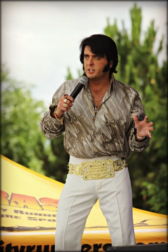 Gallery photo 6 of Roger's Tribute to Elvis Presley