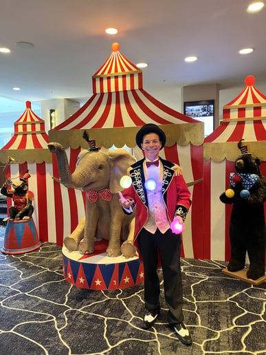 Gallery photo 1 of Roly The Entertainer