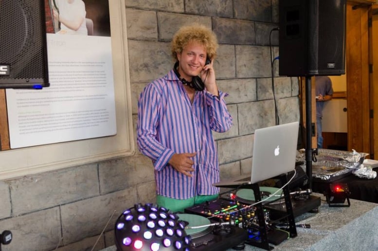 Gallery photo 2 of Roman Candles Mobile DJ & MC Services