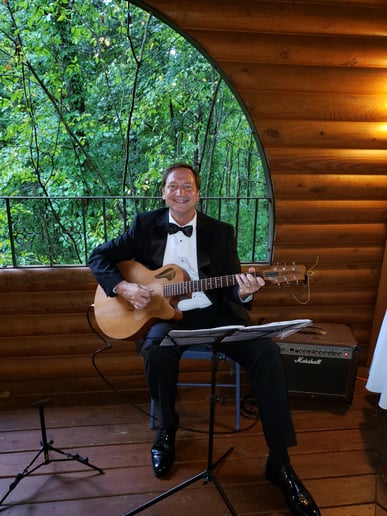 Gallery photo 6 of Romantic Guitar by George Schumann