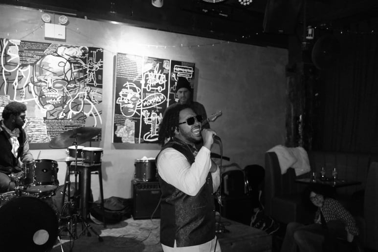 Gallery photo 6 of Romeo B