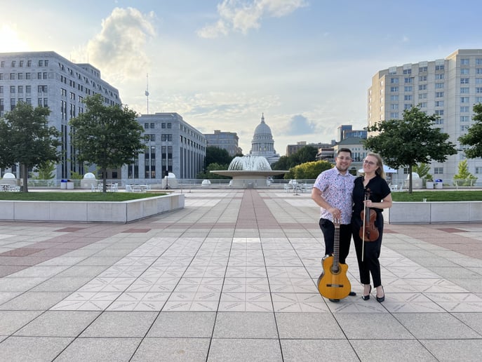 Gallery photo 7 of RoMyk Duo - Guitar and Violin