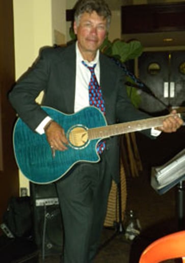Gallery photo 4 of Ron Pagan-One Guy Band