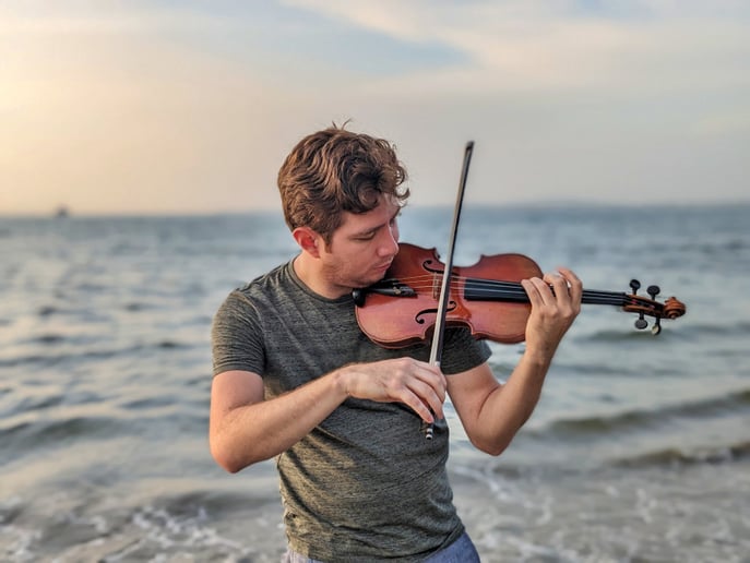Gallery photo 2 of Ronald Villabona - Violinst