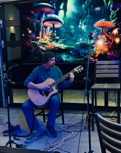 Gallery photo 4 of Ronnie James Music