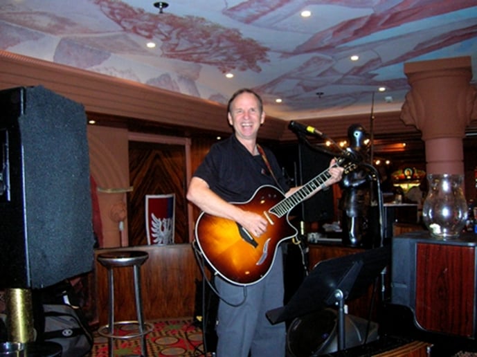 Gallery photo 2 of Ronny Lee