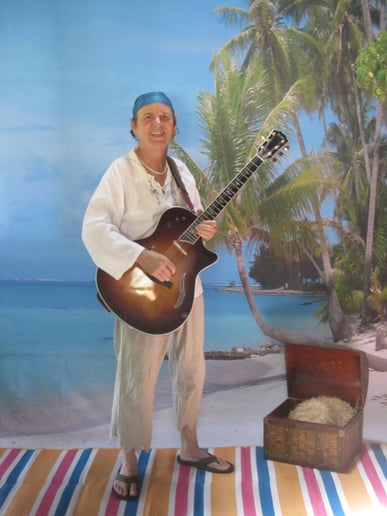 Gallery photo 8 of Ronny Lee