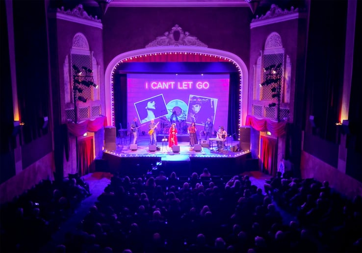 Gallery photo 3 of Ronstadt Revolution