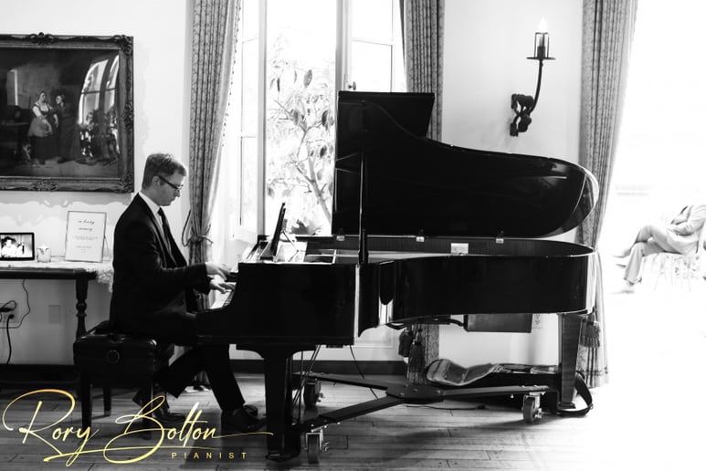 Gallery photo 16 of Rory Bolton Pianist