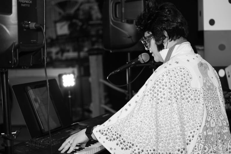 Gallery photo 3 of Rory Bolton Pianist