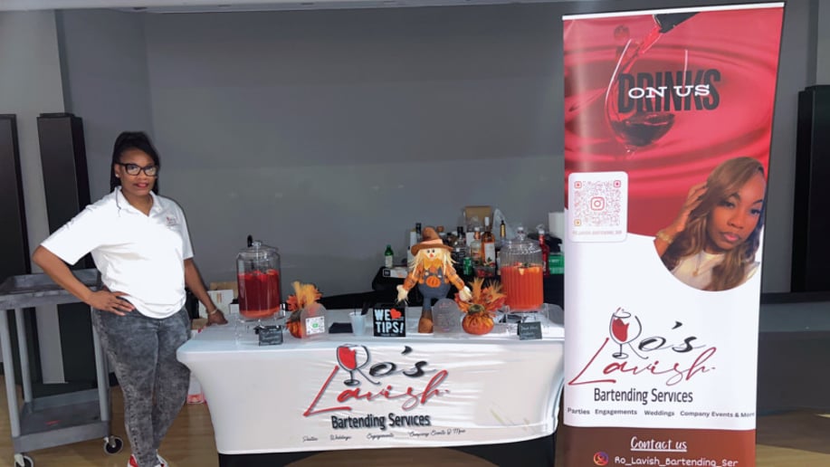 Gallery photo 2 of Ro’s Lavish Bartending Services