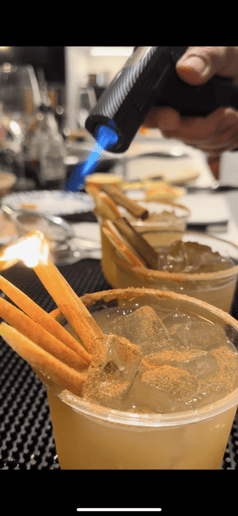 Gallery photo 4 of Rosa Negra Mobile Cantina