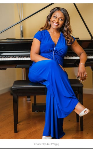 Gallery photo 8 of Rosalin Pugh