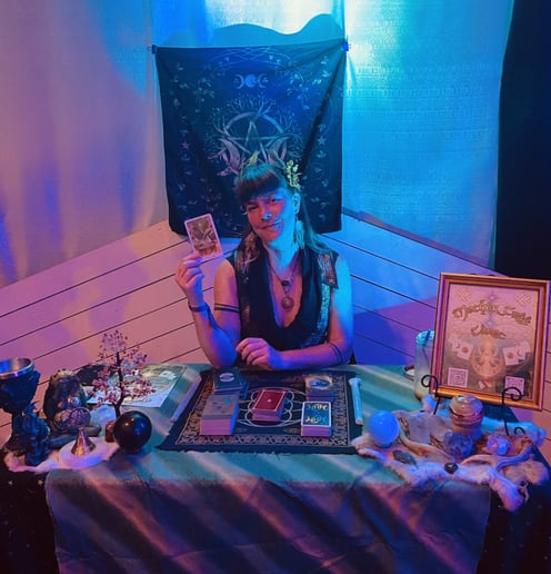 Gallery photo 9 of Mother Tree Tarot