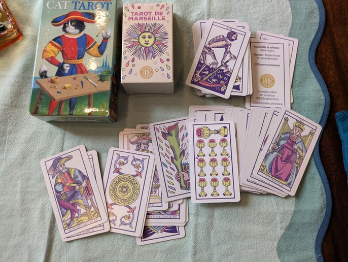 Gallery photo 4 of Rose Tarot Insights