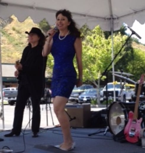 Gallery photo 4 of Rosemarie and the Rhythm Riders