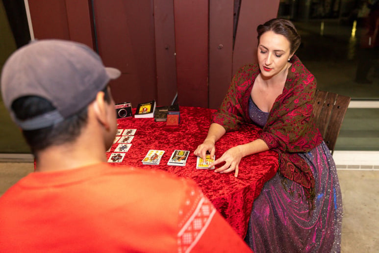 Gallery photo 7 of Rosemary Reid - Toronto's Female Magician