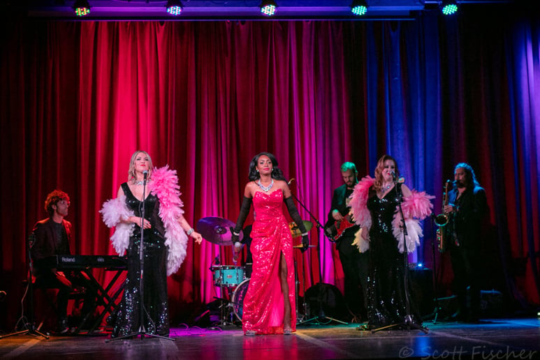 Gallery photo 3 of Rosie Lipps Burlesque & Singing Telegrams