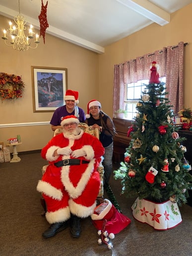 Gallery photo 4 of Roswell Santa
