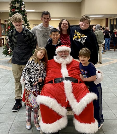 Gallery photo 10 of Roswell Santa