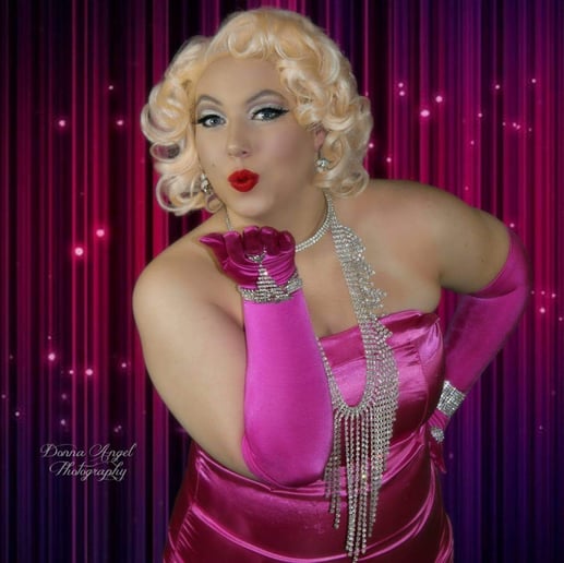 Gallery photo 1 of Roxie Rose LeMoan