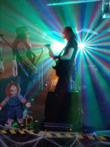 Gallery photo 2 of Roxx