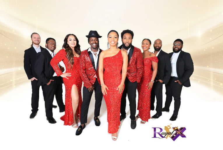 Gallery photo 6 of Royal X