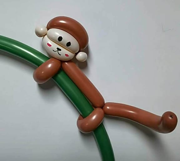 Gallery photo 9 of Royeel Balloon Twisting & Face Painting