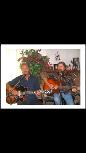 Gallery photo 1 of R&R Duo