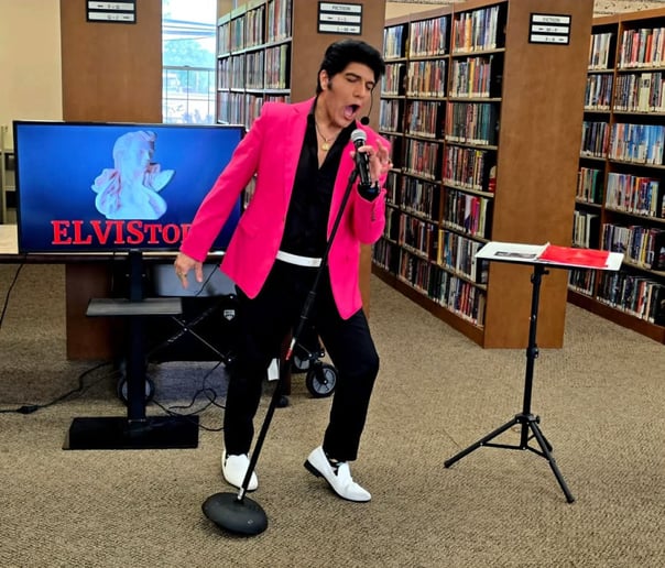 Gallery photo 3 of Ruben The Entertainer